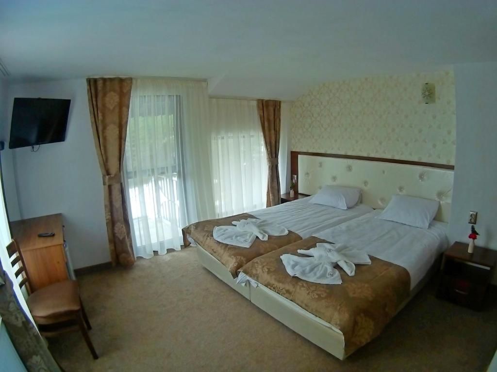 Отель Hotel Merdjan Сырница-54