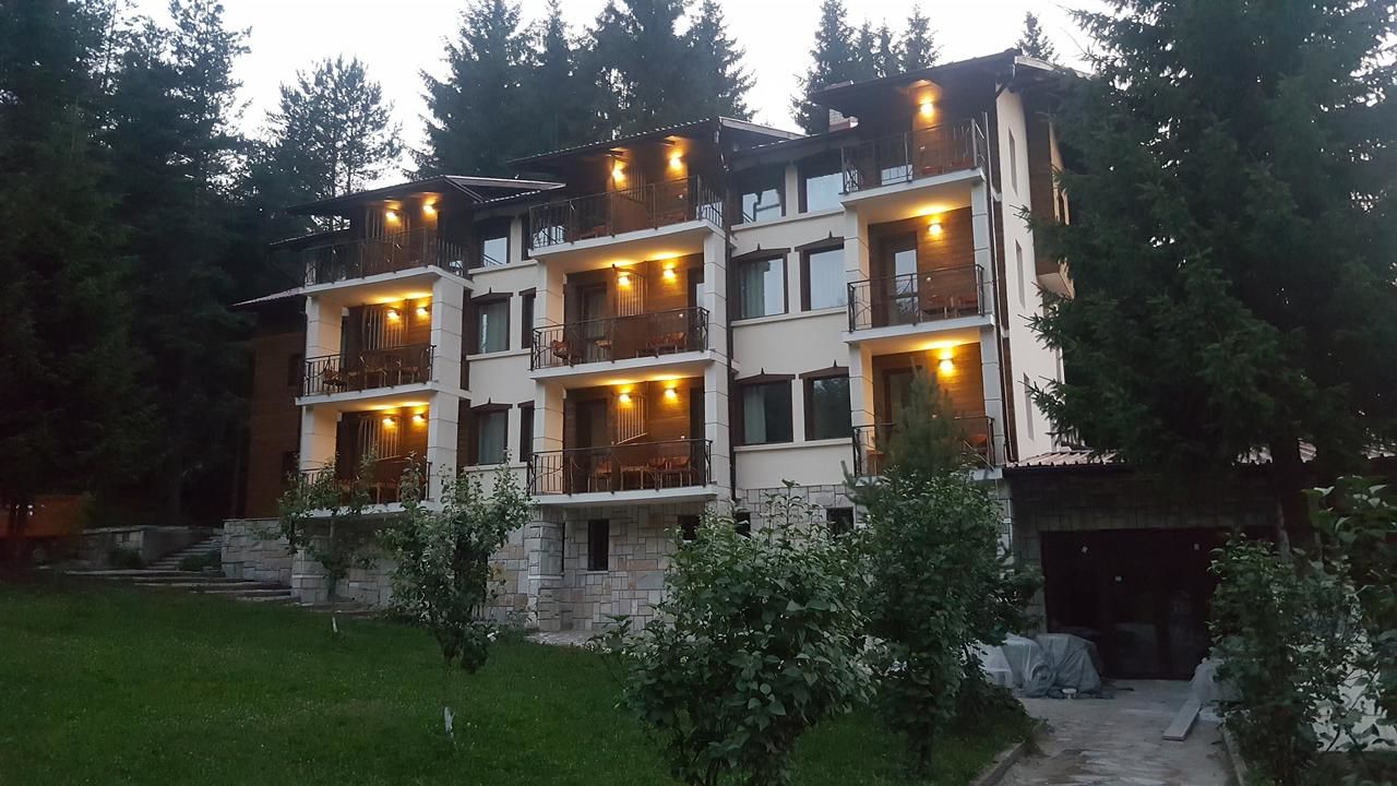 Отель Hotel Merdjan Сырница-9